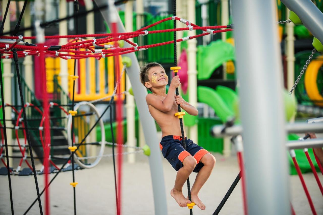 Holiday Park & Resort Grzybowo Grzybowo  Ngoại thất bức ảnh